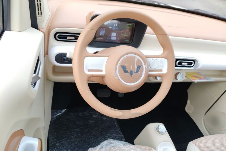 Used Wuling Hongguang MINIEV 2024 3rd Generation 215km Youth Edition
