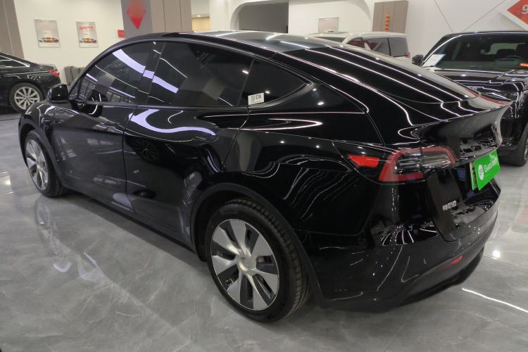 Used Tesla Model Y 2021 Standard Range Rear-Wheel Drive Version
