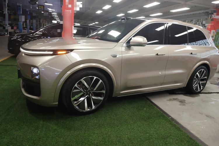 Used Li Auto L8 2023 Max model
