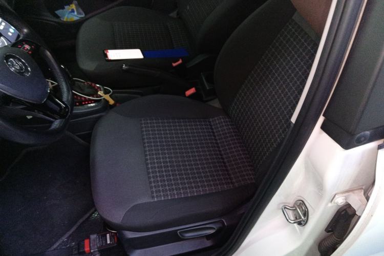 Used Volkswagen Polo 2016 1.6L Automatic Comfort Model
