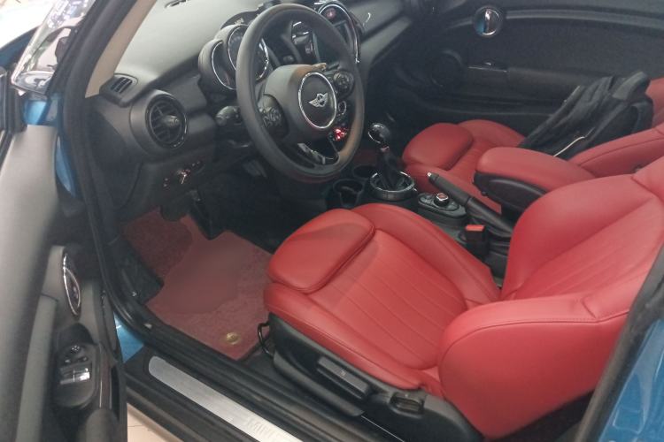 Used  MINI 2016 1.5T COOPER
