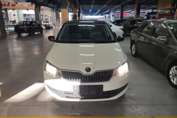 Used Skoda Fabia 2015 1.4L Automatic Front-Drive Model