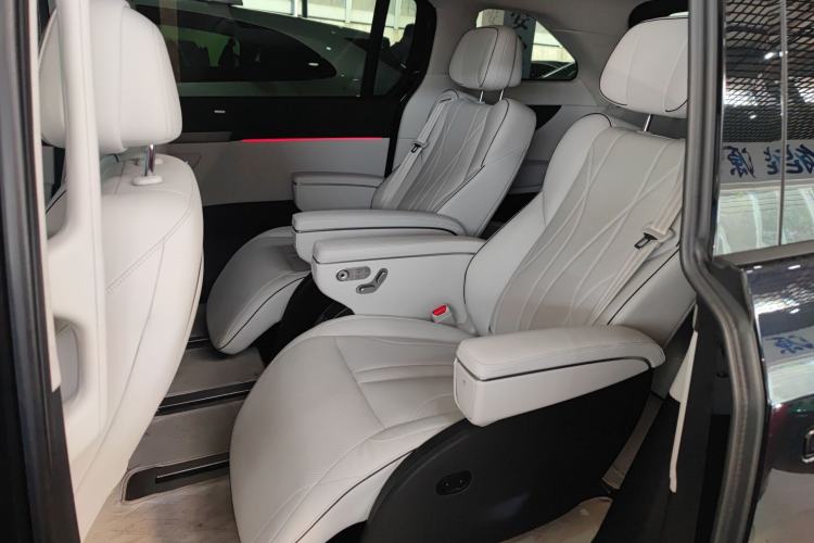 Used XPeng X9 2024 702 Ultra-Long Range Max