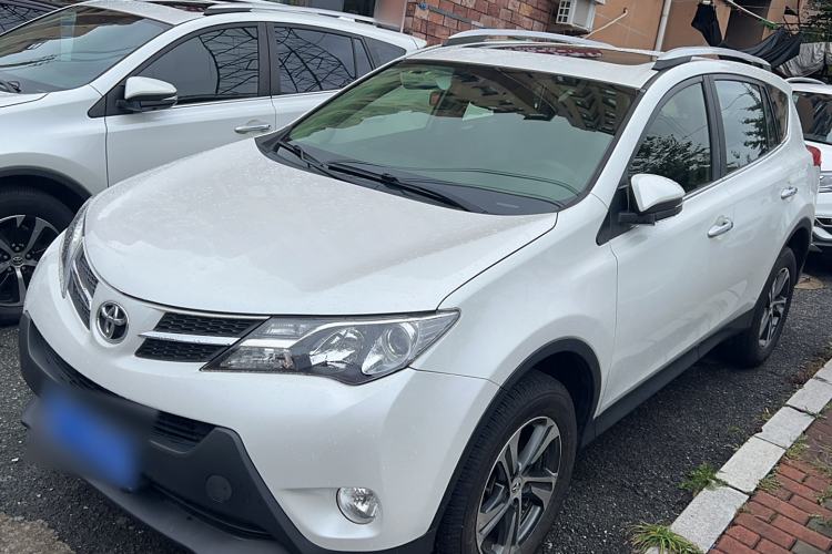 Used Toyota RAV4 2015 2.0L CVT Four-Wheel Drive New Edition
