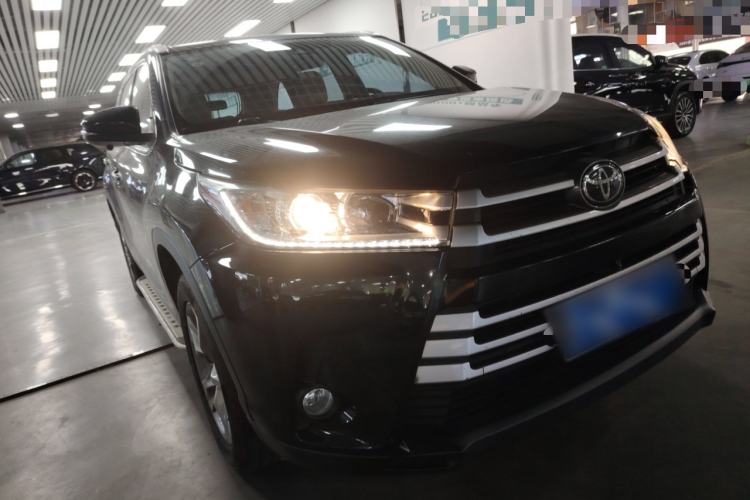 Used Toyota Highlander 2018 2.0T Two-Wheel Drive Luxury Edition 7 Seats China VI Standard
