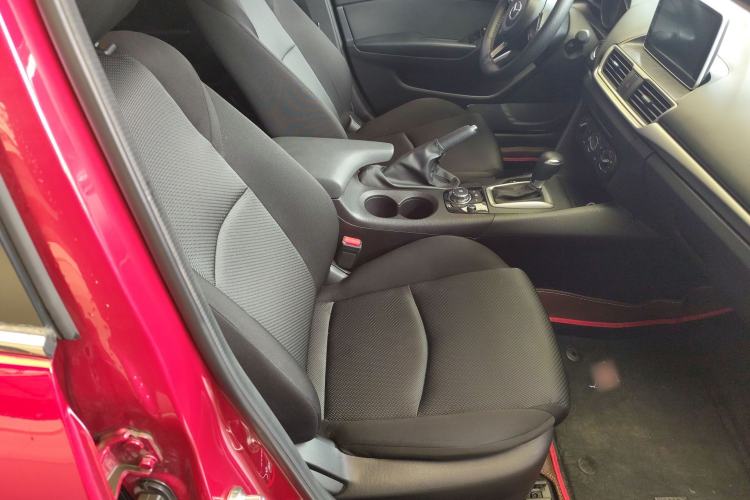 Used Mazda Mazda 3 Axela 2019 Cloud-Controlled Version Sedan 1.5L Automatic Comfort Trim China VI Standard
