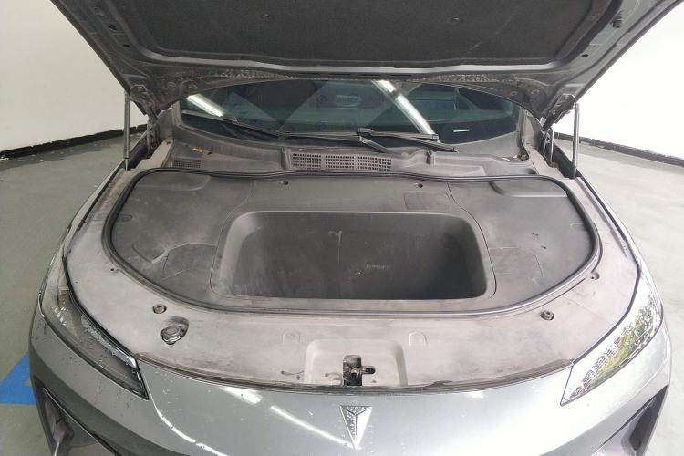 Used  SL03 2022 515 Pure Electric Version
