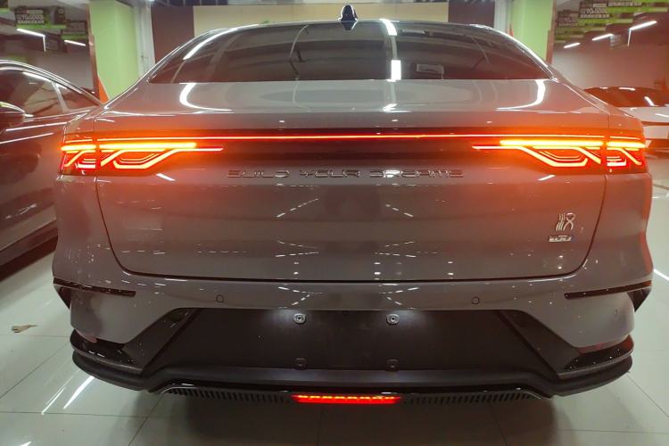 Used BYD Han 2025 DM-i Smart Drive 125KM Prestige Model
