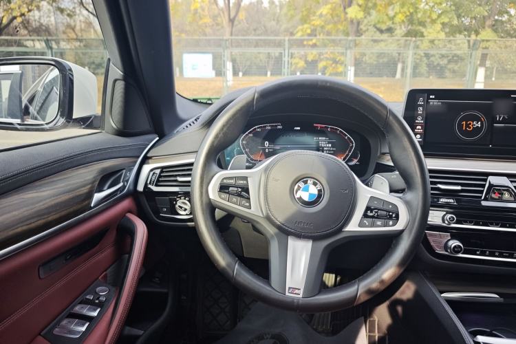 Used BMW 5 Series 2022 530Li Leading Model M Sport Package
