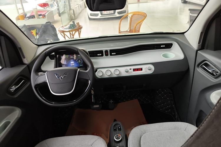 Used Wuling Hongguang MINIEV 2022 Macaron Premium Model – Lithium Iron Phosphate
