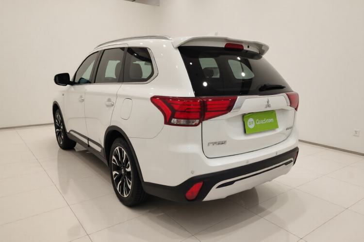 Used Mitsubishi Outlander 2020 2.4L 4x4 Zhi Xiang Edition 5 Seats