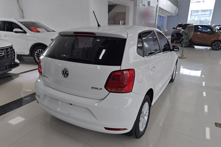 Used Volkswagen Polo 2016 1.4L Manual Fashion Model
