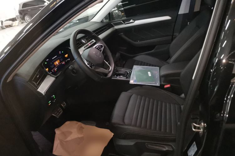 Used Volkswagen Magotan 2025 Zhongxiang Version 280TSI DSG Comfort Edition
