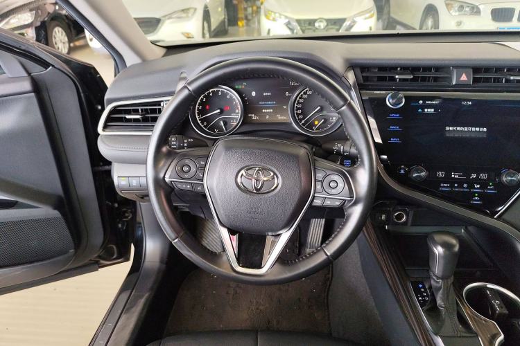Used Toyota Camry 2019 Revised Version 2.0G Luxury Edition
