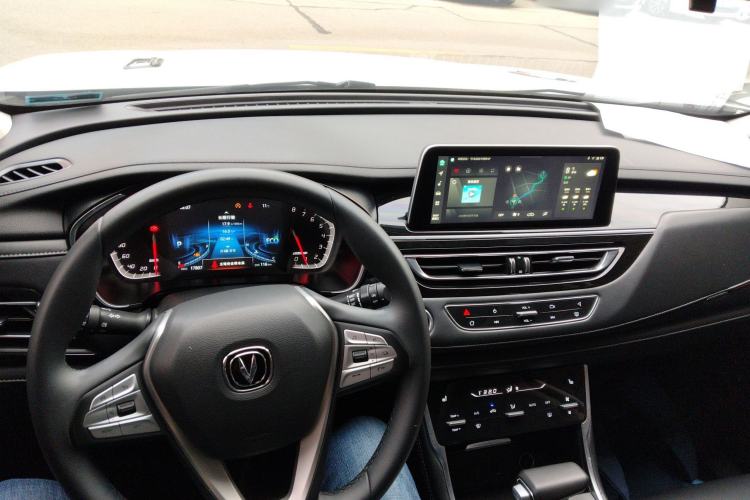 Used Changan CS75 2022 Blue Whale Edition 1.5T DCT Prestige Model
