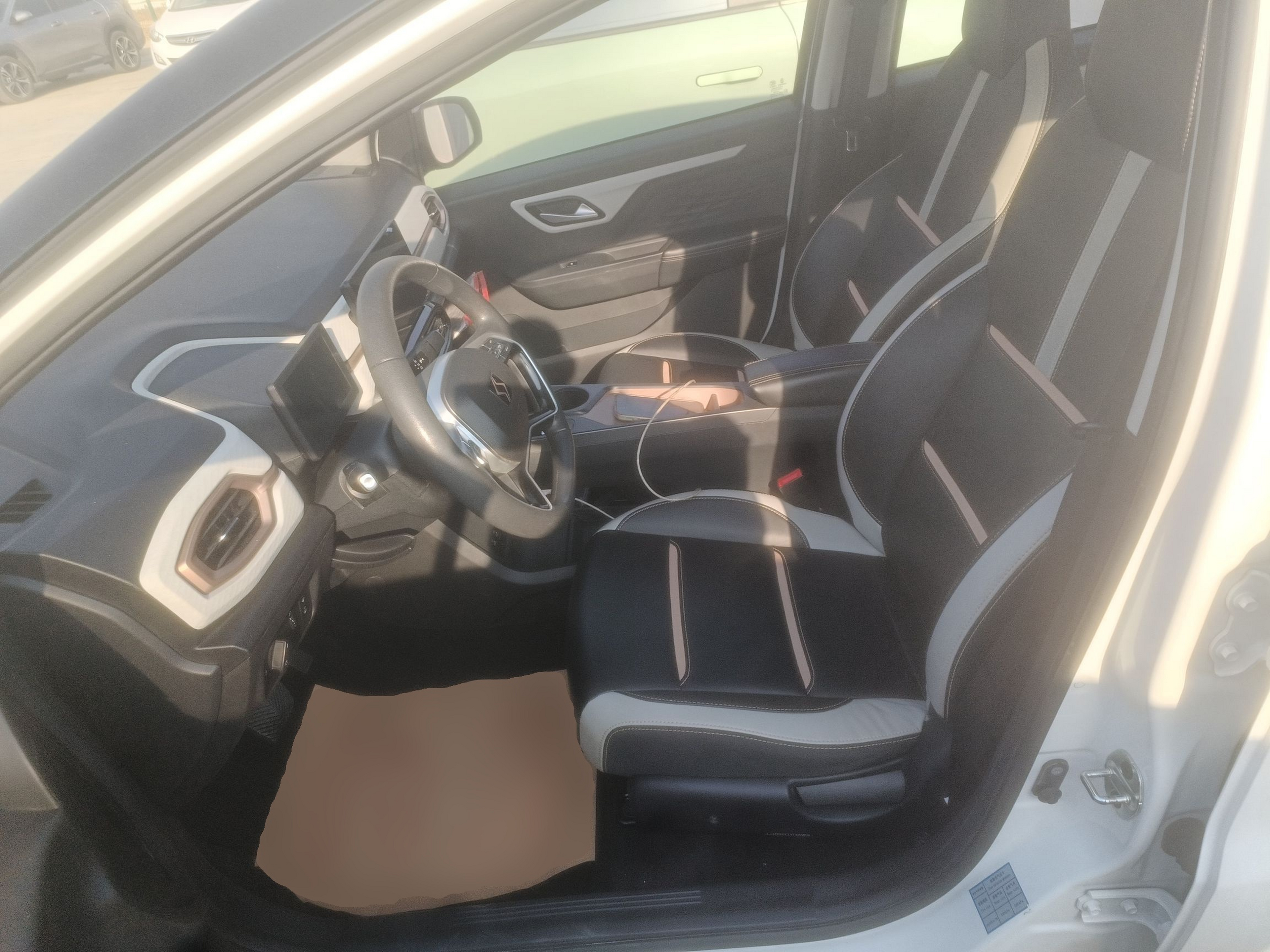 Переднее сиденье в автомобиле