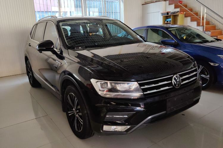 Used Volkswagen Tiguan L 2021 330TSI Automatic Two-Wheel Drive Smart Edition
