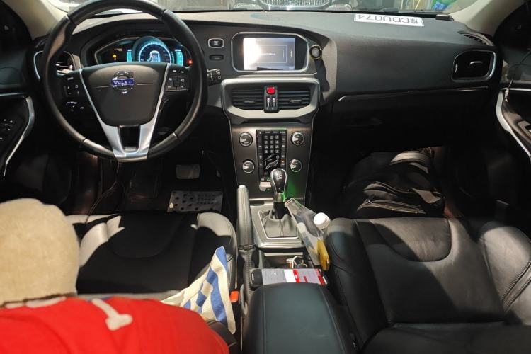 Used Volvo V40 2014 2.0T Zhiya Edition