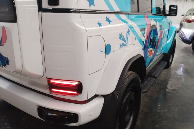 Used  V23 2025 401 Two-Wheel Drive Intelligent Driving Version
