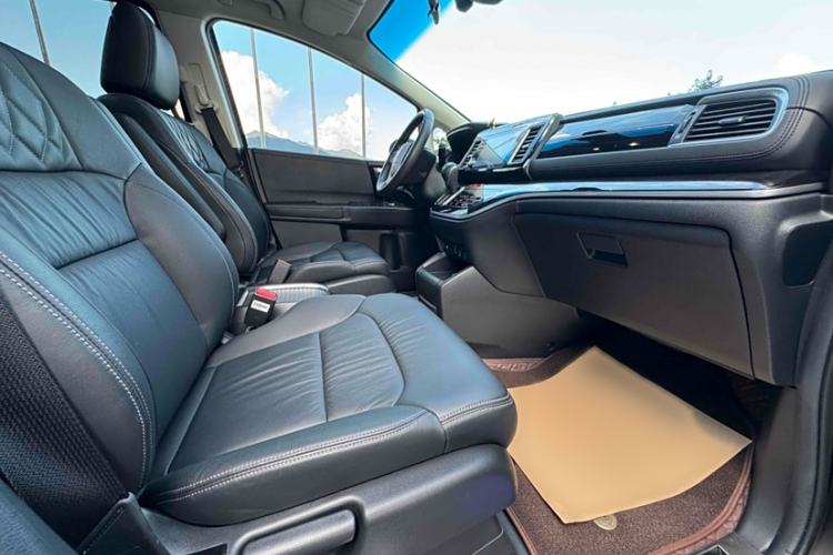 Used Honda Elysion 2019 2.0L Hybrid Luxury Edition
