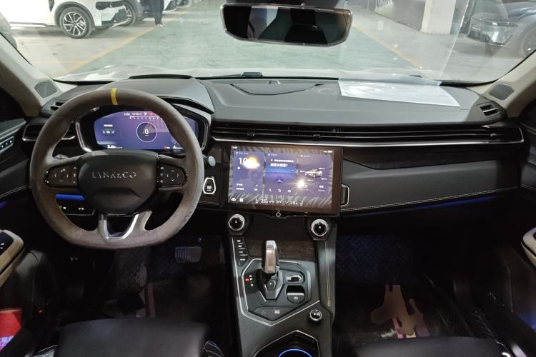 Used Lynk & Co 05 2020 2.0TD Two-Wheel Drive Shine Halo
