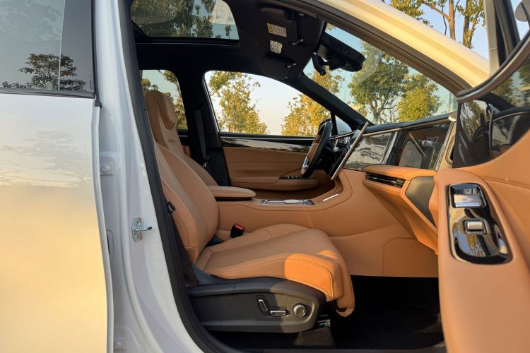 Used  L7 2025 EM-i 115km Exploration+ Edition