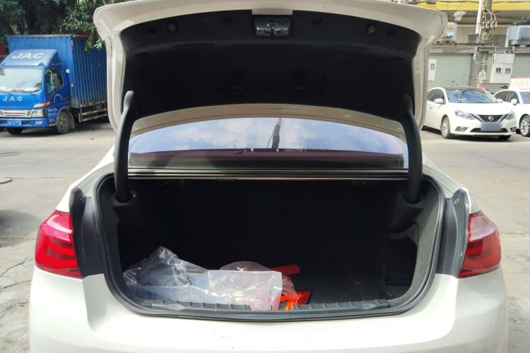 TDK.VehicleDetails.img