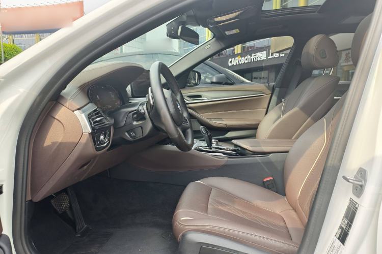 Used BMW 5 Series 2022 Restyled 530Li Leading Edition M Sport Package
