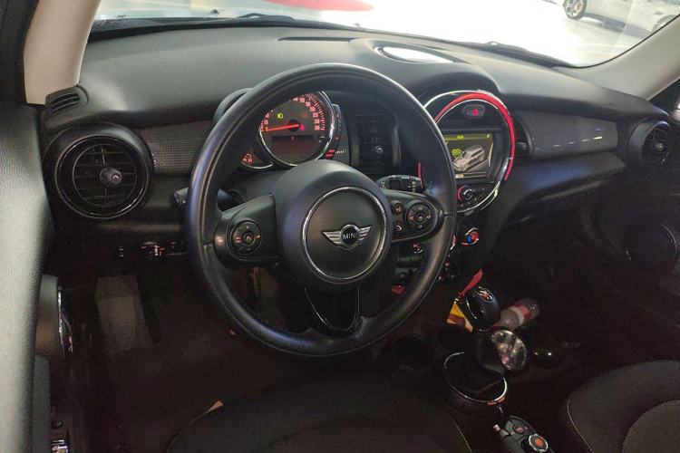 Used  MINI 2014 1.5T COOPER Fun
