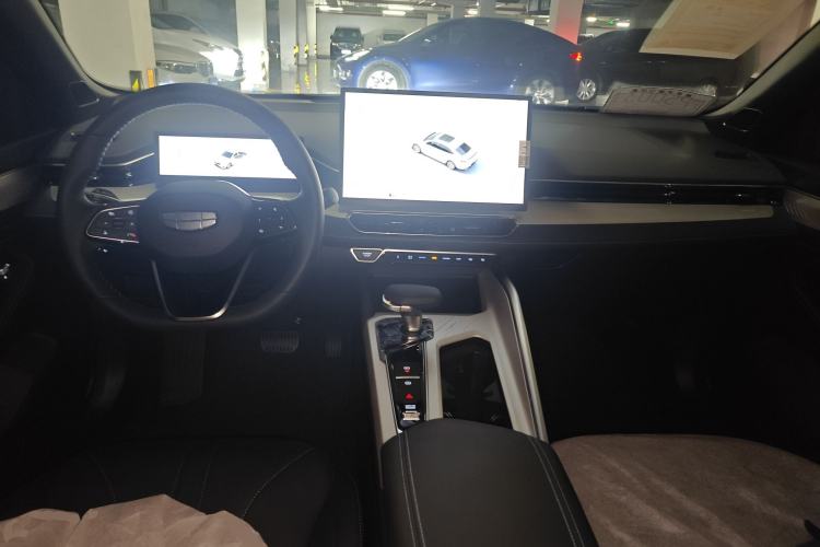 Used Geely Auto Preface 2025 Dongfang Yao 1.5TD Kunlun Edition

