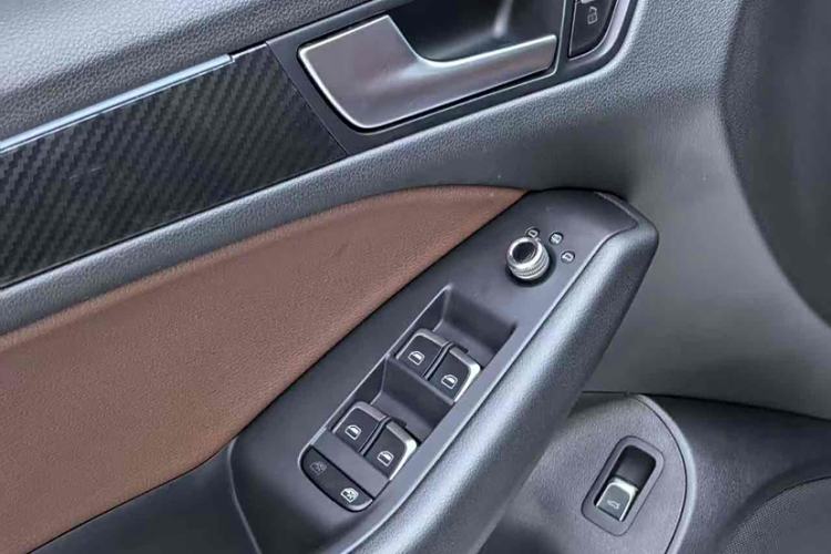 Used Audi Q5 2017 Plus 40 TFSI Ambition Model
