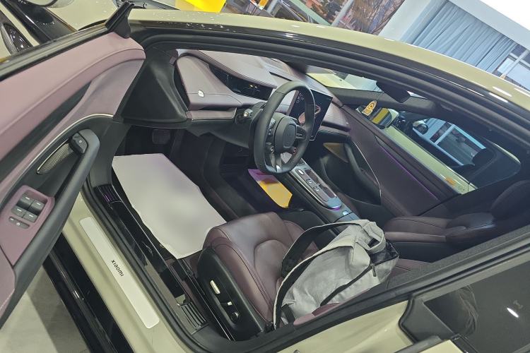 Used  SU7 2024 Rear-Drive Ultra-Long Range Advanced Pro-Level Intelligent Driving Version