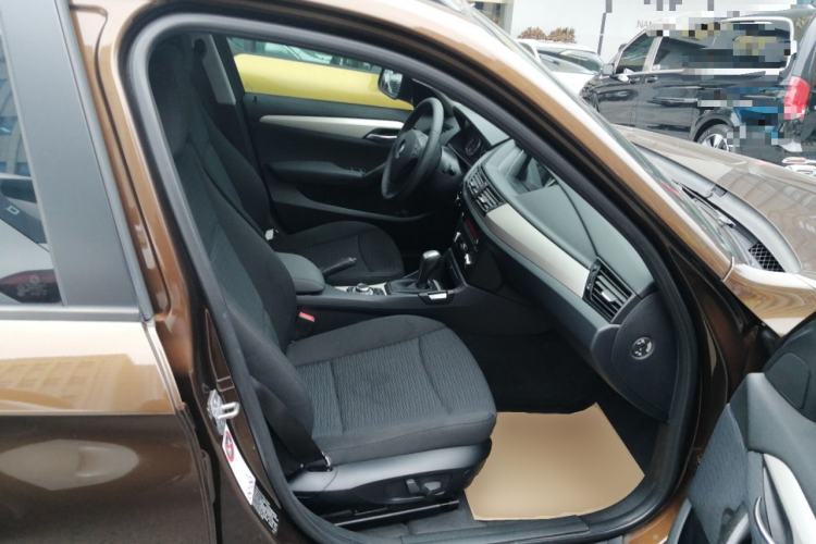 Used BMW X1 2013 sDrive18i Fashion Model
