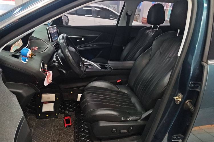 Used Peugeot 5008 2017 380THP 7-Seater Luxury Edition
