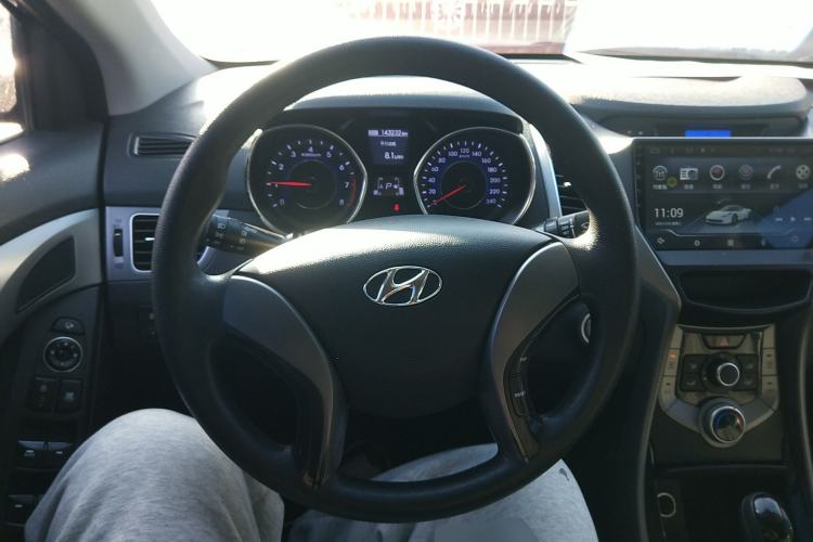 Used Hyundai Elantra 2015 1.6L Automatic Leading Model
