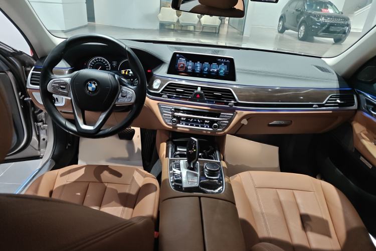 Used BMW 7 Series 2016 730Li Leading Model
