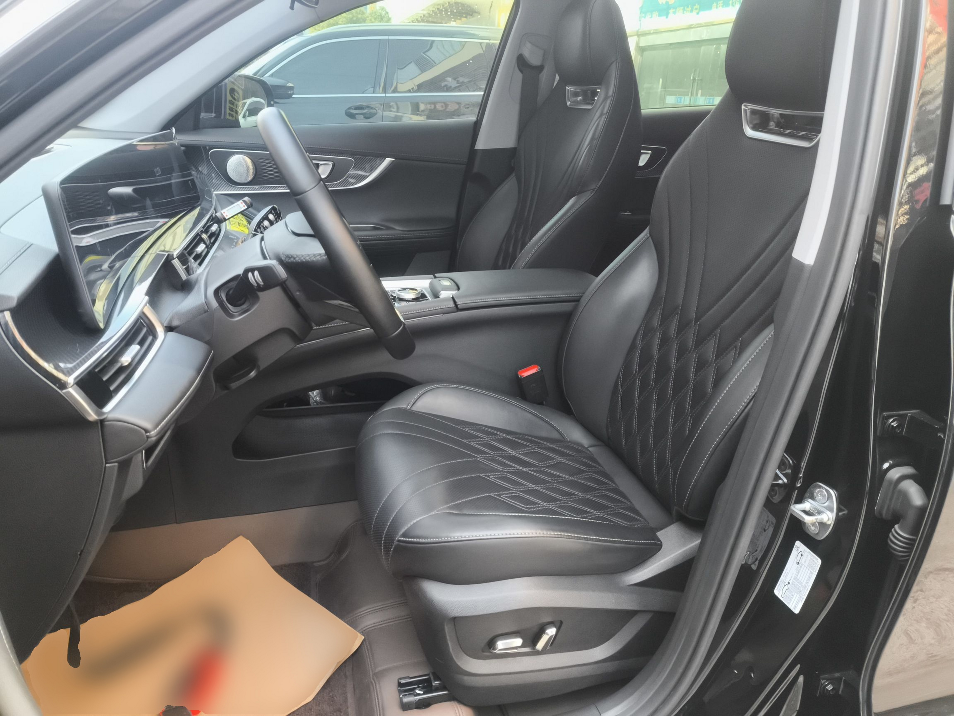 Переднее сиденье в автомобиле