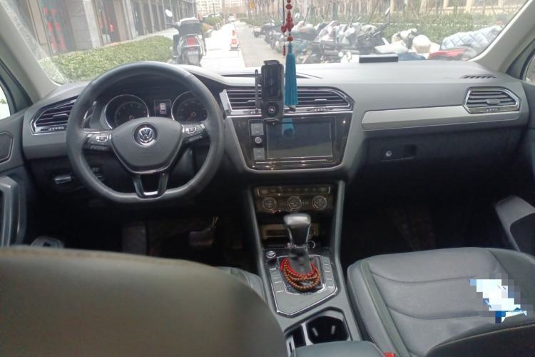 Used Volkswagen Tiguan L 2019 330TSI Automatic Two-Wheel Drive Smart Luxury Version China V Emission Standard