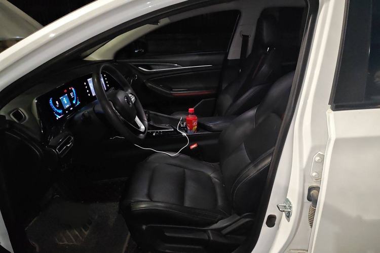 Used Changan Eado 2020 PLUS Blue Whale NE 1.4T GDI DCT Fēngshàng Trim
