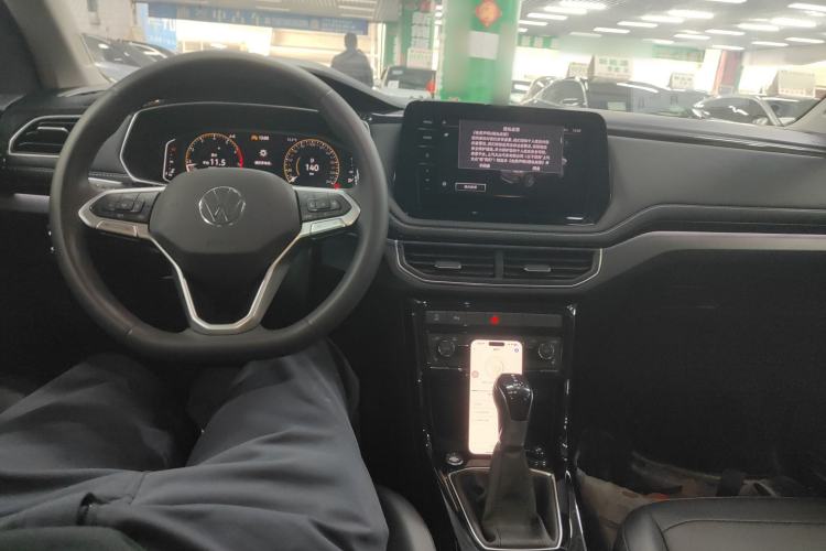 Used Volkswagen Tharu 2025 NewRui 300TSI Prestige Edition
