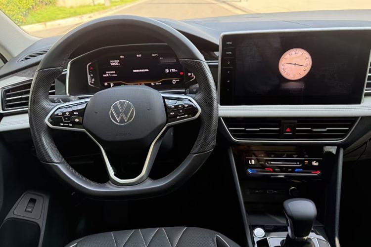 Used Volkswagen Tiguan L 2023 330TSI Automatic Two-Wheel Drive Smart Edition