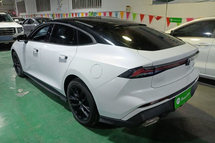 Used Changan UNI-V 2024 1.5T Prestige Edition
