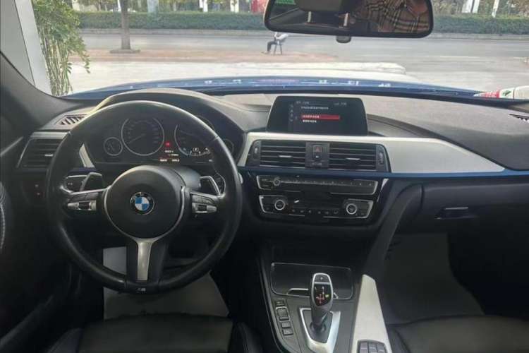 Used BMW 3 Series 2019 320i M Sport Package
