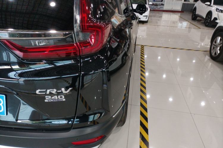 Used Honda CR-V 2021 240TURBO CVT 2WD Fashion Edition
