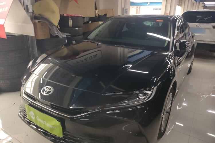 Used Toyota Camry 2024 Dual-Motor 2.0 HGVP Luxury Edition