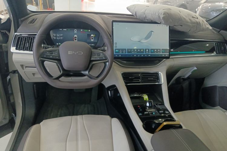 Used BYD Song PLUS New Energy 2025 EV Intelligent Driving Version 520km Premium Model
