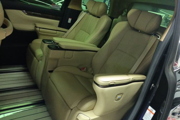 Used Toyota Vellfire 2020 Dual-Engine 2.5L HV Prestige Edition
