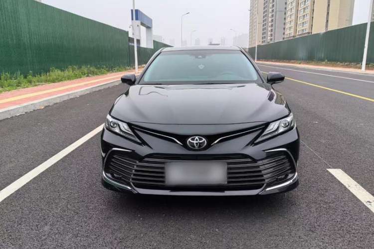 Used Toyota Camry 2022 2.0GVP Premier Edition
