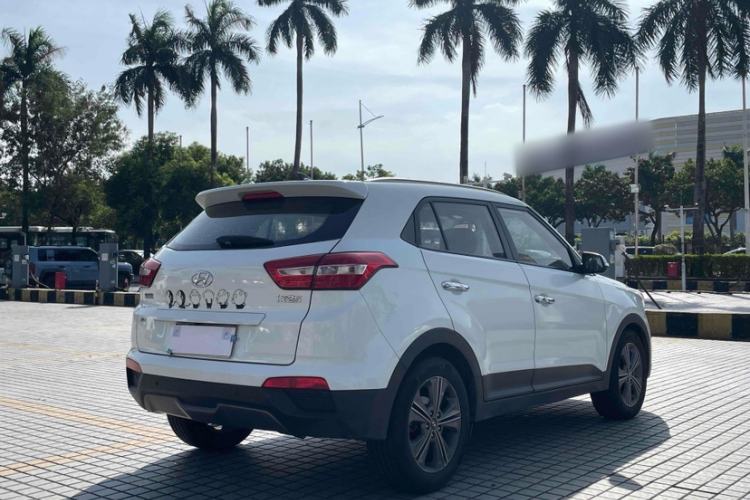 Used Hyundai ix25 2015 2.0L Automatic Two-Wheel Drive Intelligent GLS