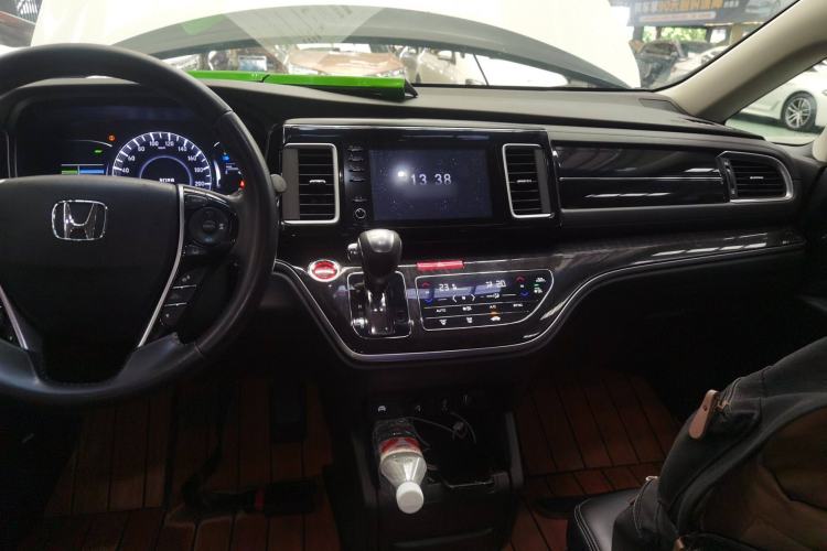 Used Honda Elysion 2019 2.0L Hybrid Luxury Edition
